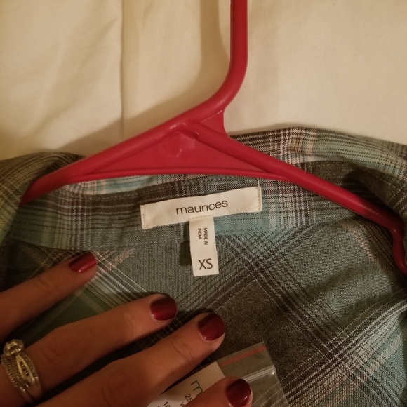 Cute Button down shirt - Picture 3 of 8